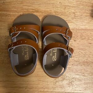 Brown Leather Sandals with Adjustable Buckles